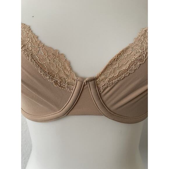 Skims Bra Lingerie Unlined Full Coverage Clay Intimates - Picture 2 of 13
